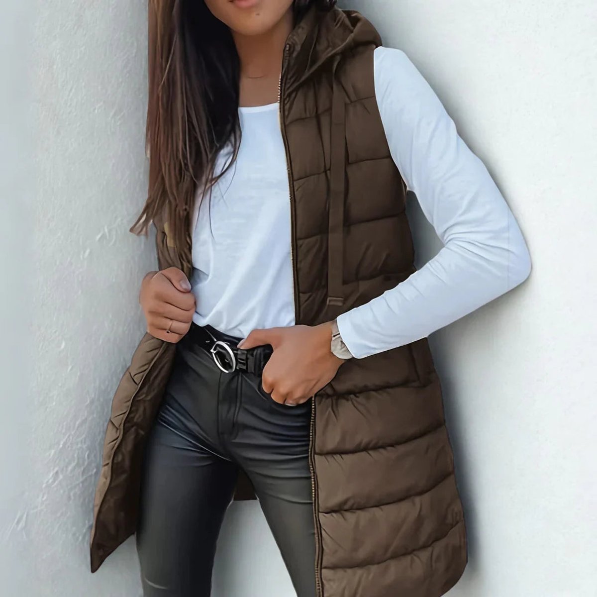 Lange gewatteerde damesbodywarmer met capuchon - Lichtgewicht mouwloos gilet