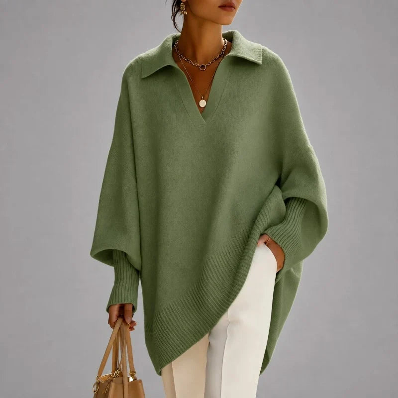 Oversized damestrui in ponchostijl met polokraag, V-hals en lange mouwen
