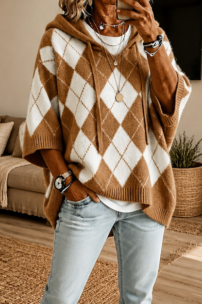 Argyle ponchotrui met capuchon en vleermuismouwen
