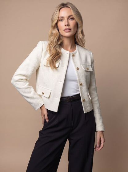 Cropped kraagloze tweed blazer voor dames met gouden knopen en klepzakken