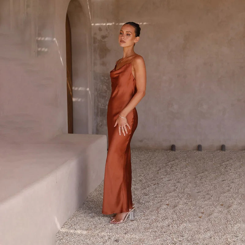 Image of Dames Cowl Neck Slip Midi Jurk