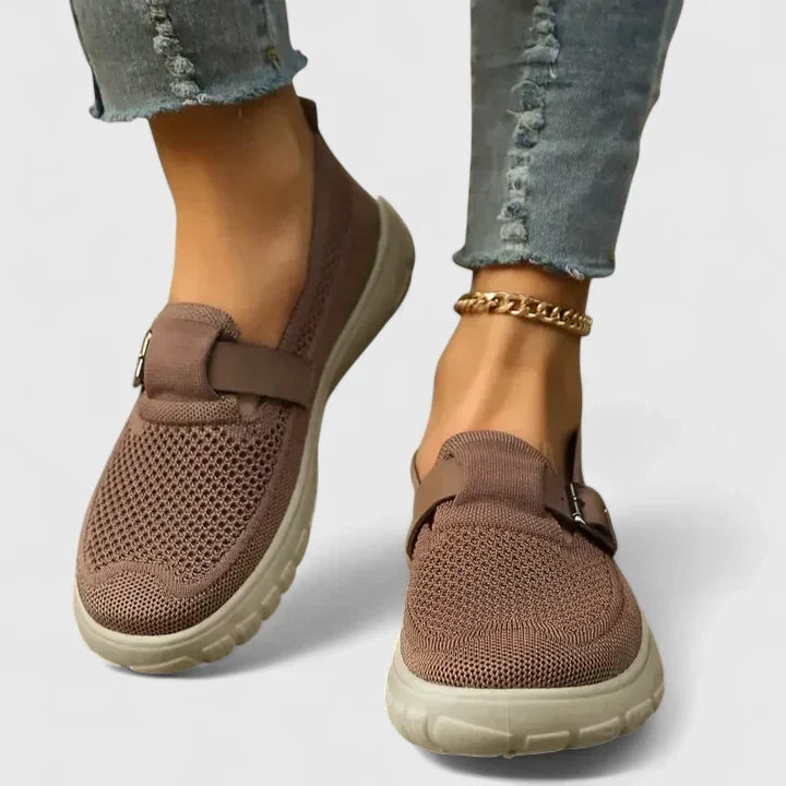 Damesloafers met voetboogondersteuning, verstelbare band en antislipzool