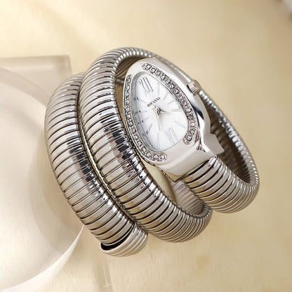 Elegant kwartshorloge in slangenstijl met roestvrijstalen armband – Unieke ovale wijzerplaat in meerdere kleuren