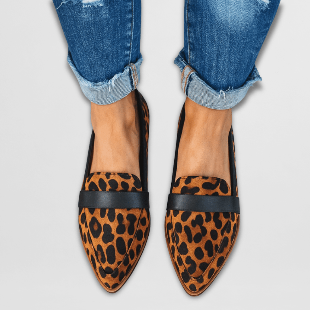 Image of Emma | Dames Pointed Toe Slip-On Loafers