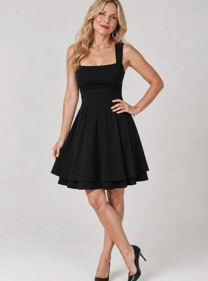 Fit & flare mini-cocktailjurk voor dames met vierkante hals en geplooide taille