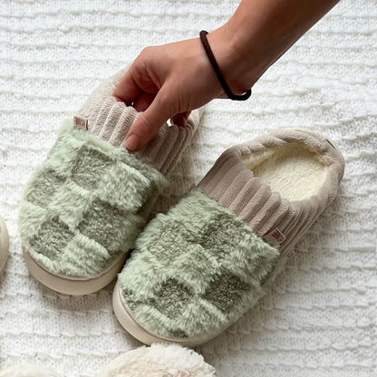 Fluffy pantoffels in Scandinavische stijl