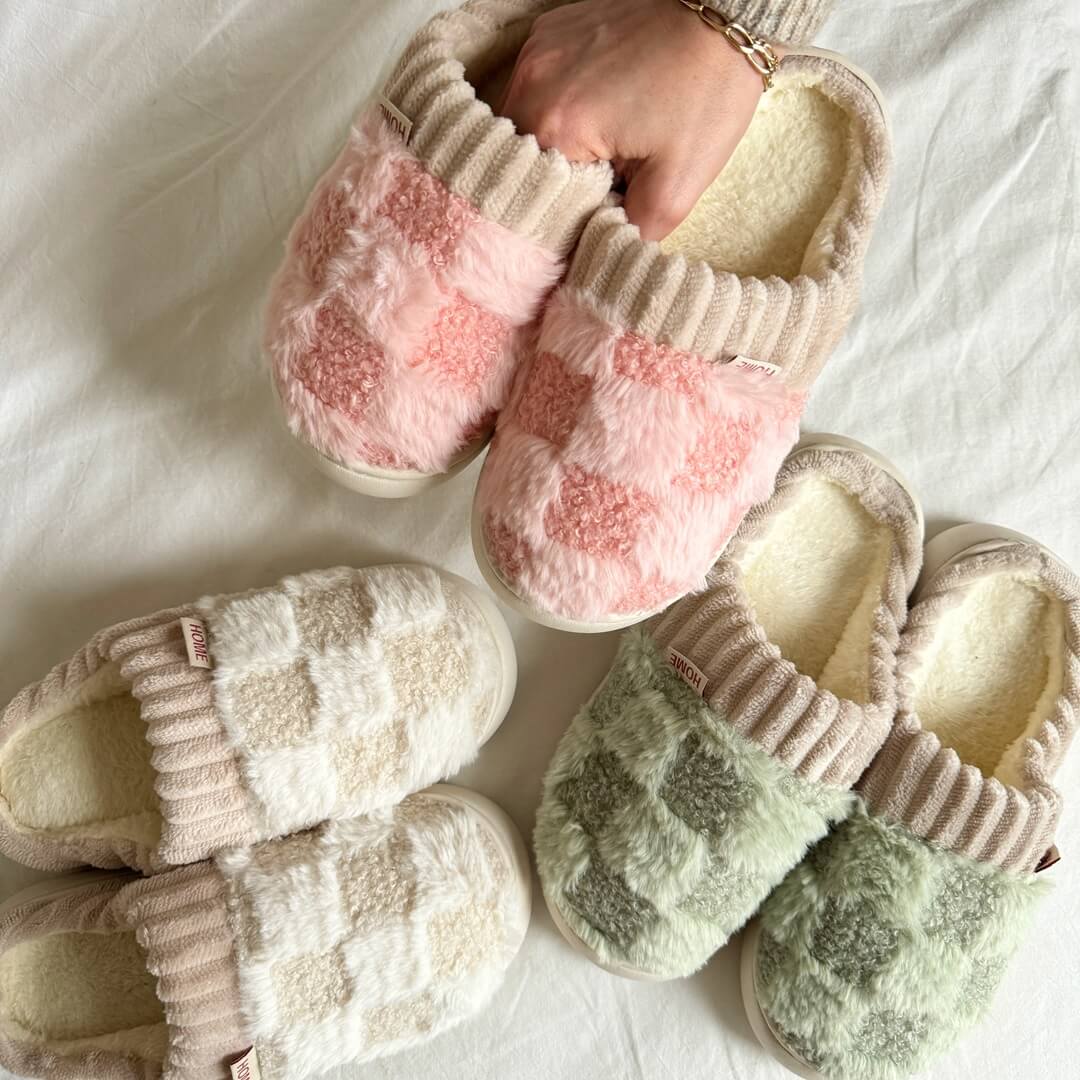 Fluffy pantoffels in Scandinavische stijl