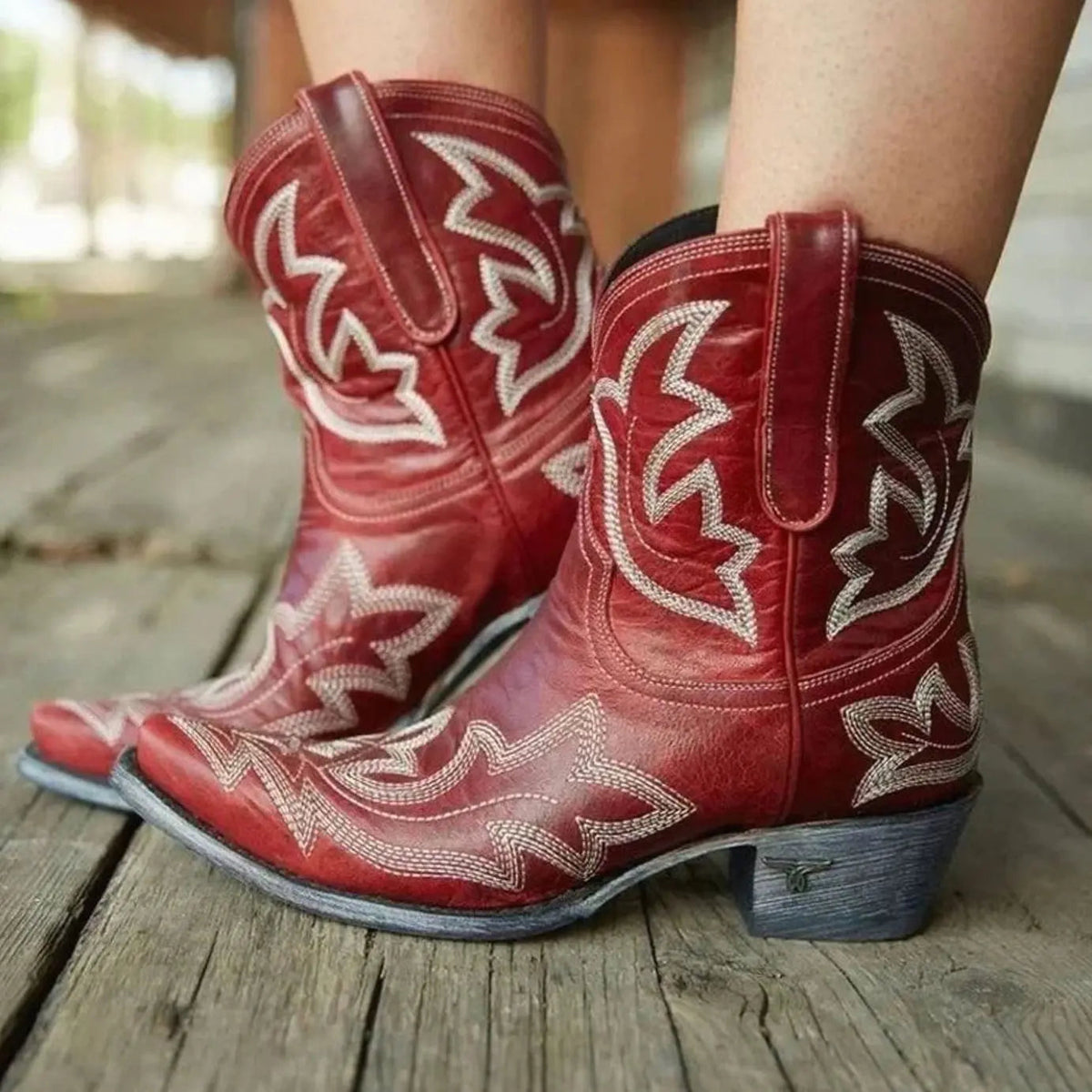Geborduurde western cowboy enkellaarsjes met blokhak voor dames