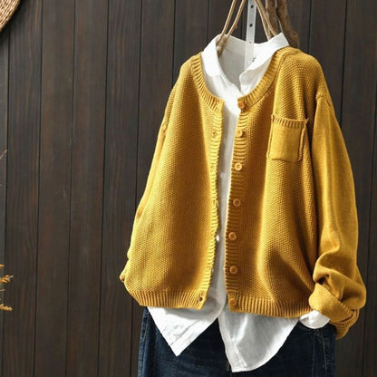 Gebreid damesvest met knoopsluiting en relaxte pasvorm