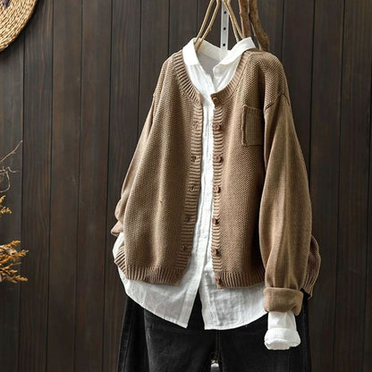 Gebreid damesvest met knoopsluiting en relaxte pasvorm