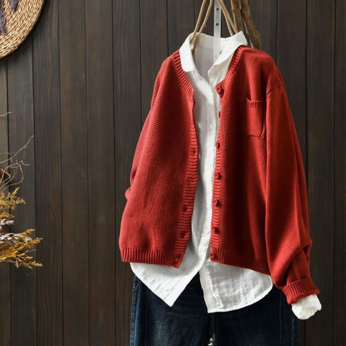 Gebreid damesvest met knoopsluiting en relaxte pasvorm