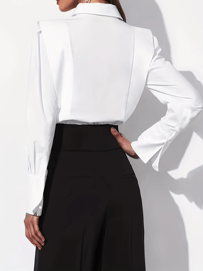 Getailleerde blouse met knoopsluiting