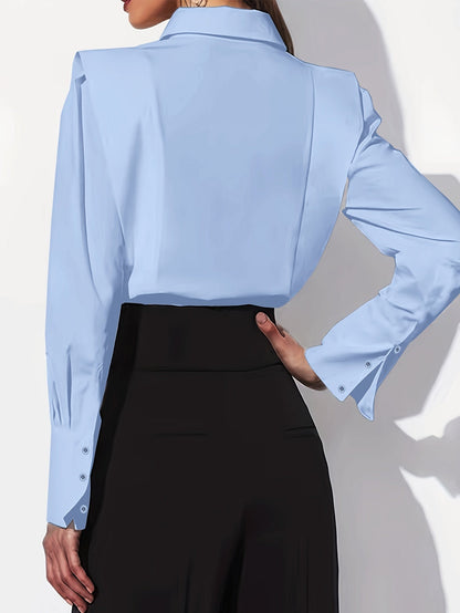 Getailleerde blouse met knoopsluiting