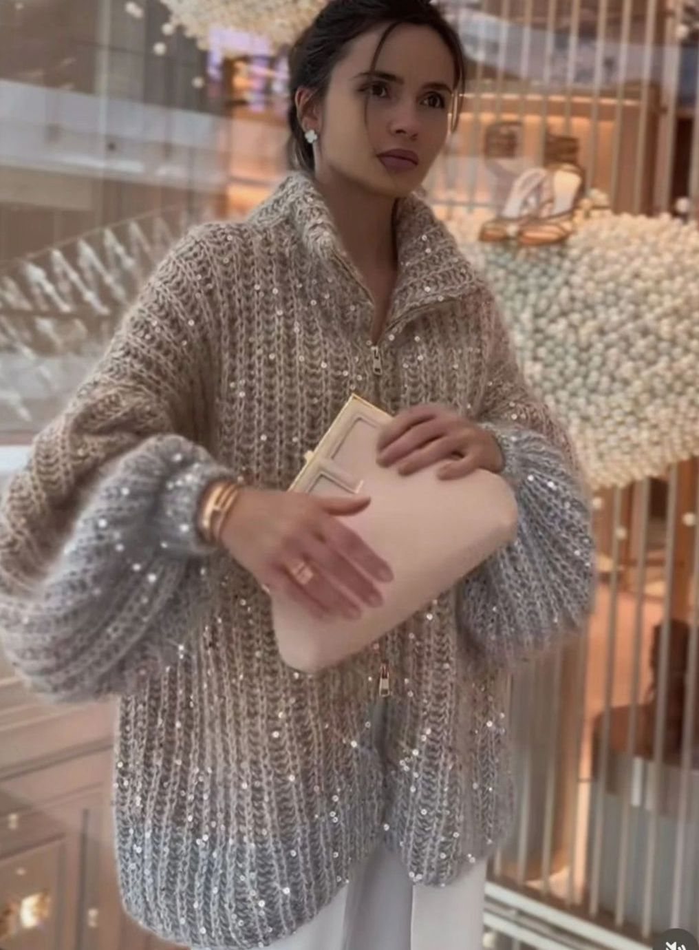 Grofgebreid oversized damesvest met ritskraag en pailletten