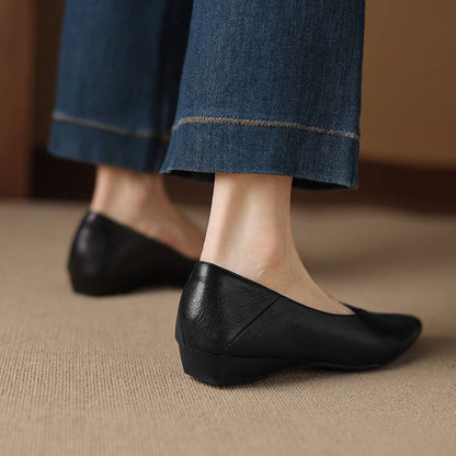 Image of Heather | Dames Pointed Toe Slip-On Ballerina's