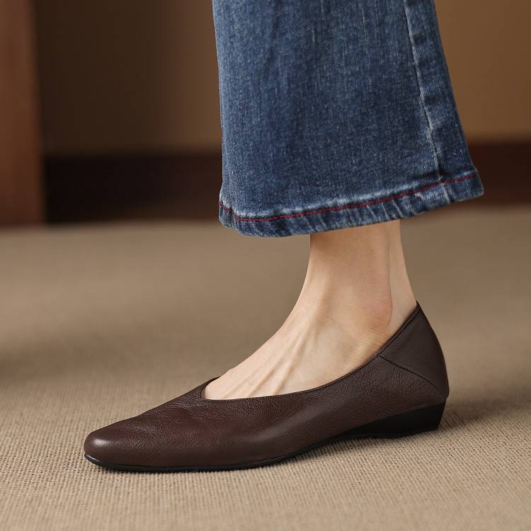 Image of Heather | Dames Pointed Toe Slip-On Ballerina's