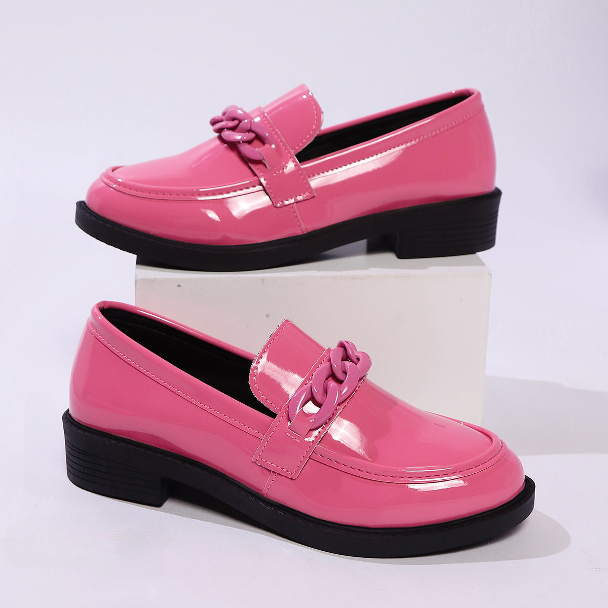Image of Hendrika | Dames Ketting Platform Loafers