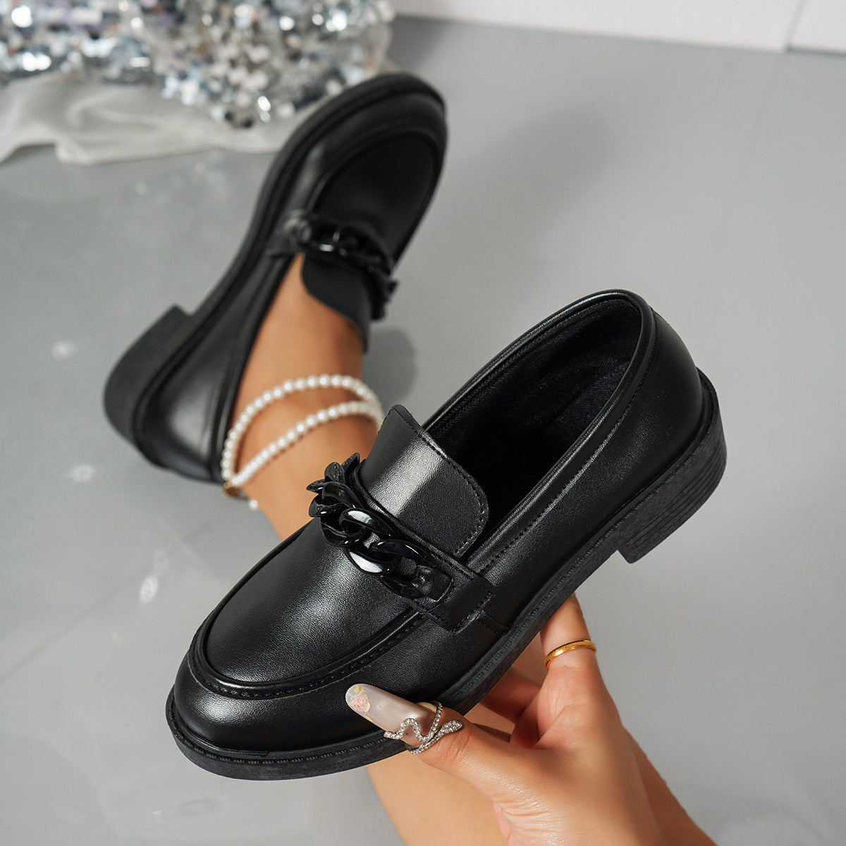 Image of Hendrika | Dames Ketting Platform Loafers