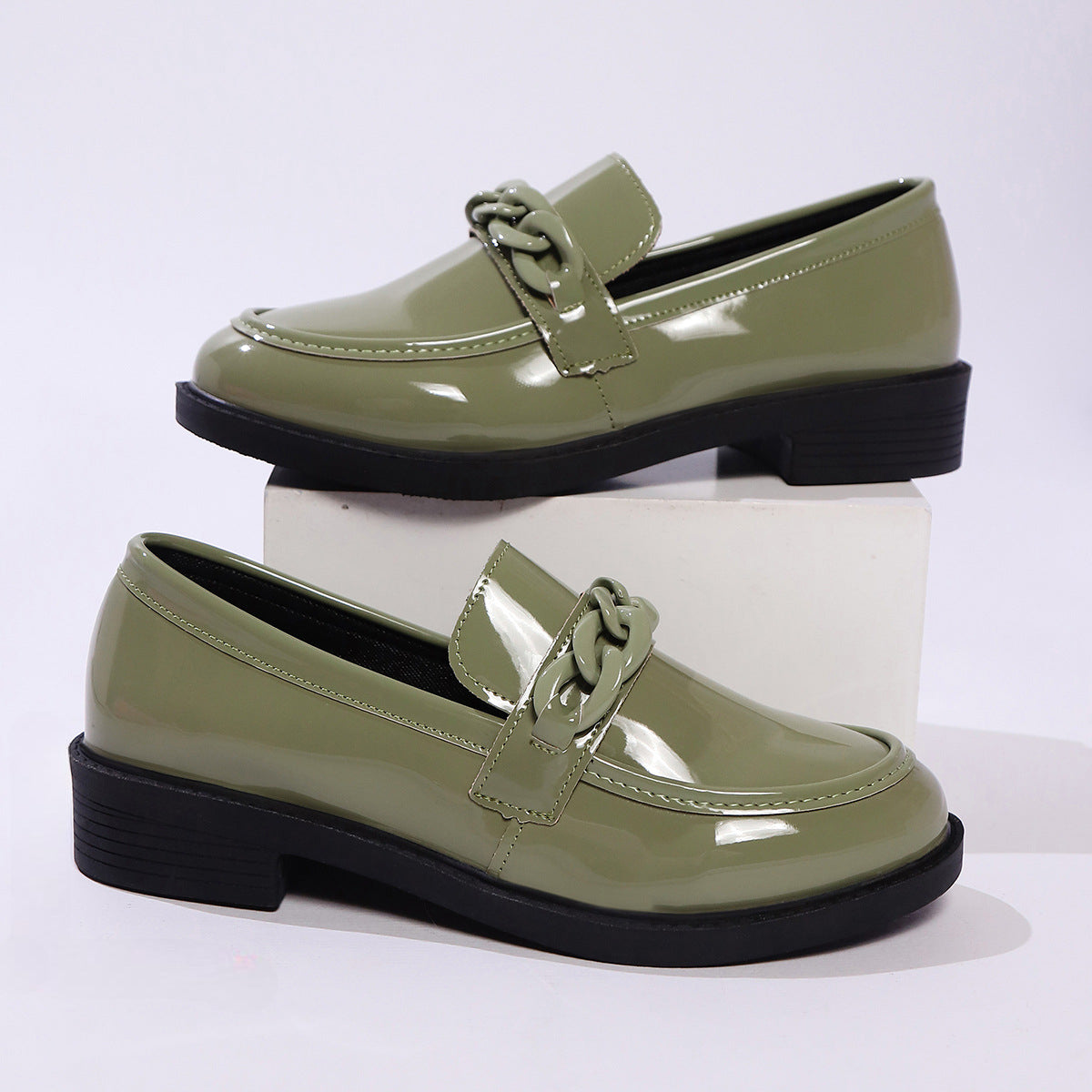 Image of Hendrika | Dames Ketting Platform Loafers