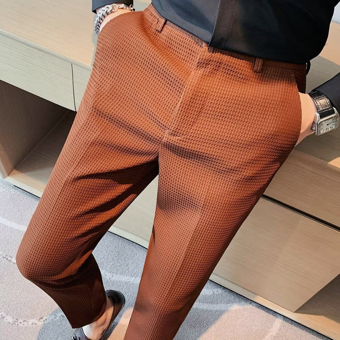Image of Heren Getextureerde Slim-Fit Pantalon