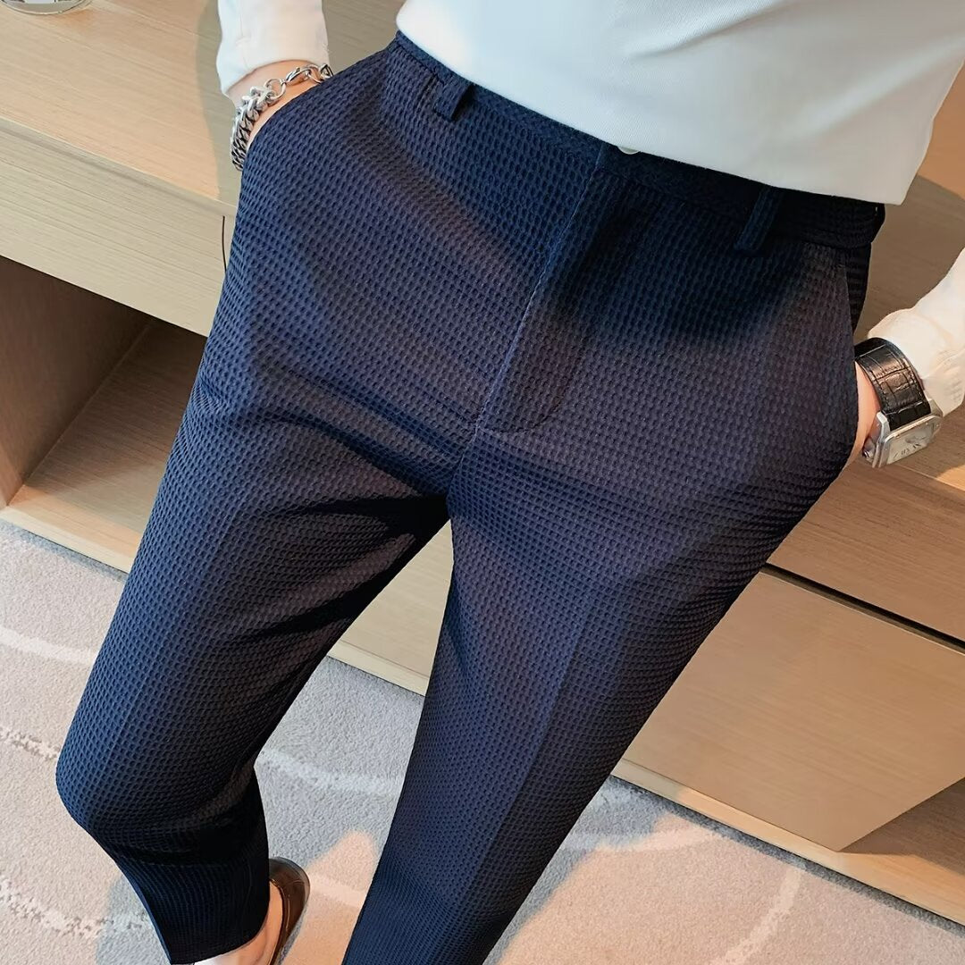 Image of Heren Getextureerde Slim-Fit Pantalon