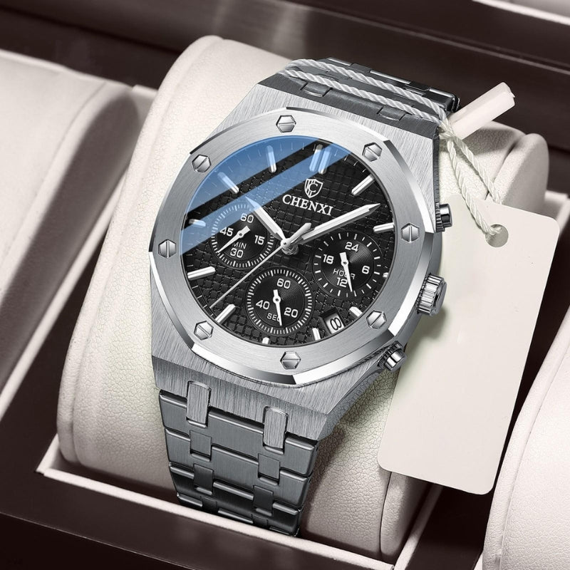 Horloge met ronde wijzerplaat en verstelbare stalen band