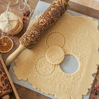 Houten deegroller met reliëf voor kerstkoekjes en gebak