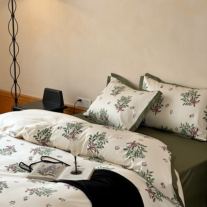 Katoensatijnen beddengoedset met bloemenkransen, hotelsluiting en contrasterende zoom