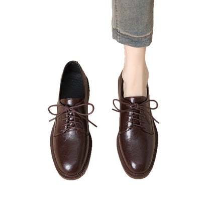 Klassieke leren veterschoenen voor dames