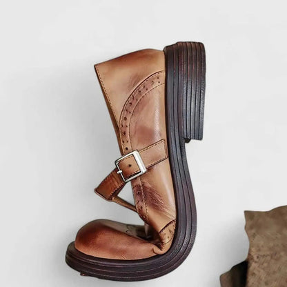 Klassieke platte leren brogue Mary Jane-schoenen met T-band voor dames