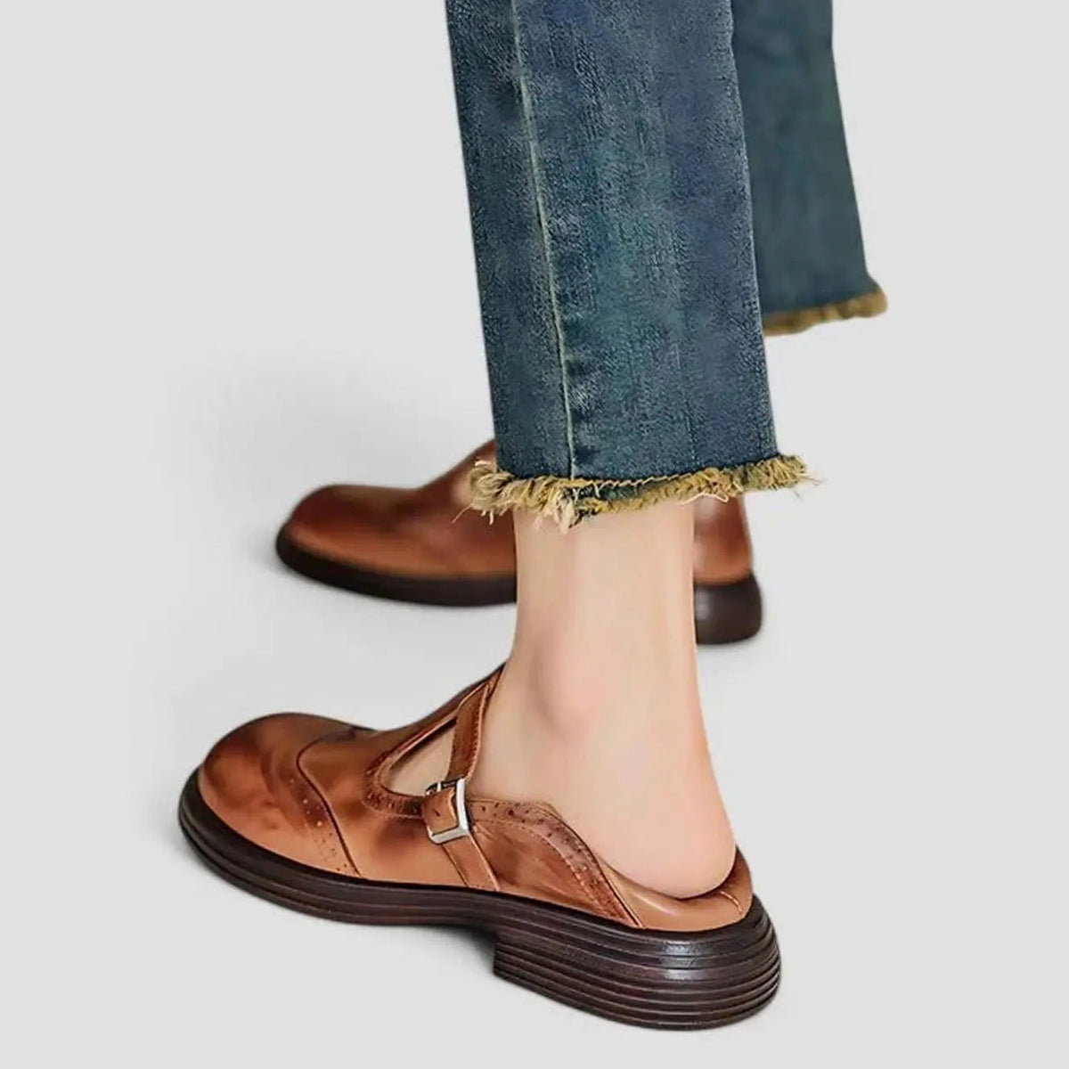 Klassieke platte leren brogue Mary Jane-schoenen met T-band voor dames