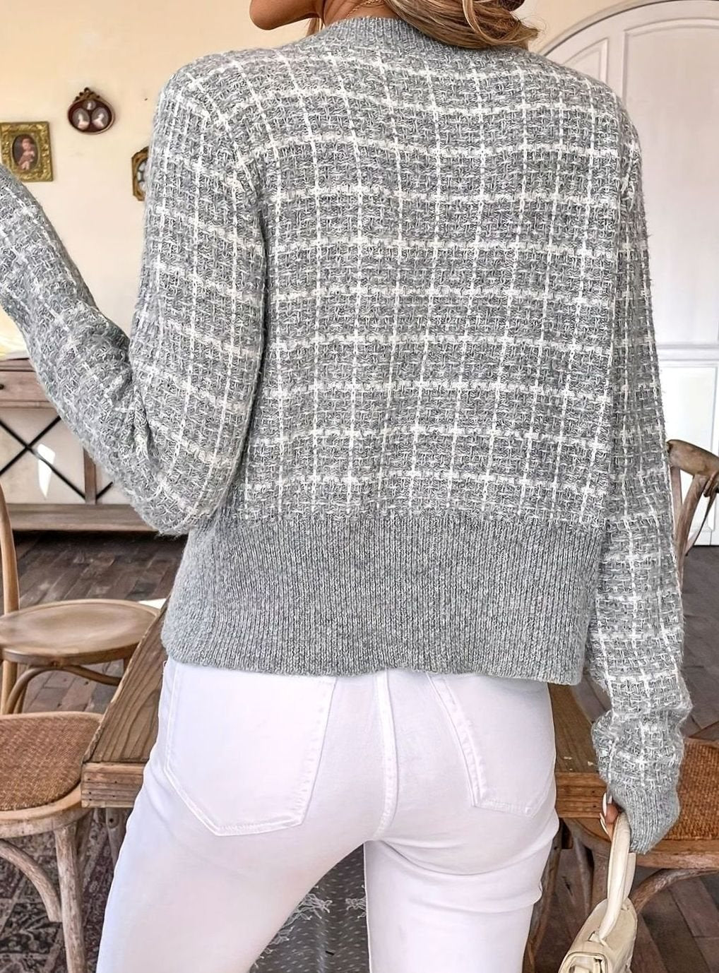 Kort gebreid damesvest in tweed-look met knoopsluiting