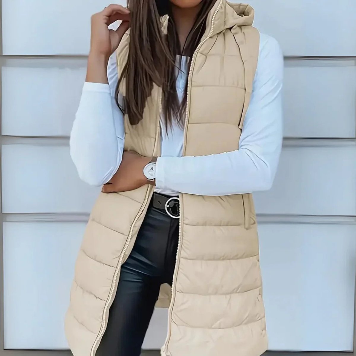 Lange gewatteerde damesbodywarmer met capuchon - Lichtgewicht mouwloos gilet