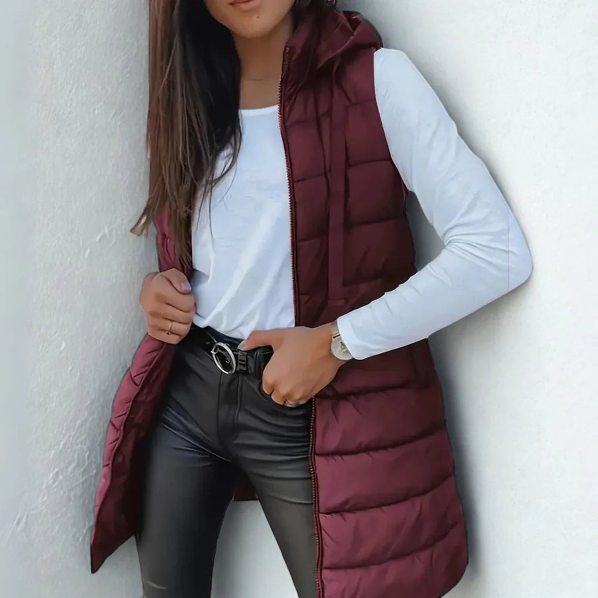 Lange gewatteerde damesbodywarmer met capuchon - Lichtgewicht mouwloos gilet