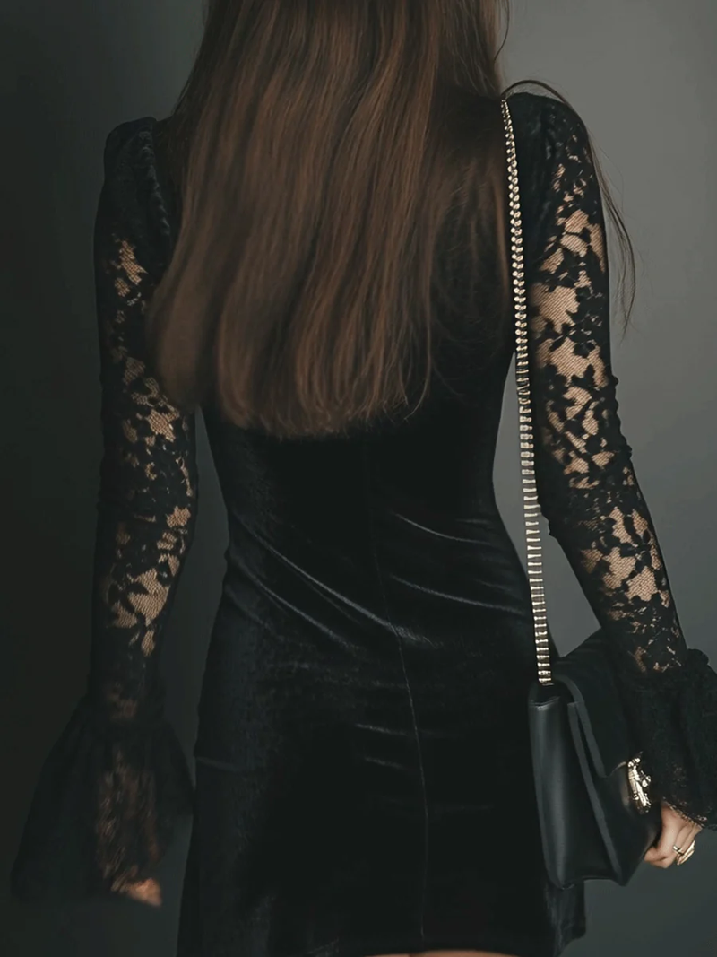 Image of Lisette | Dames V-hals Bodycon Mini Jurk