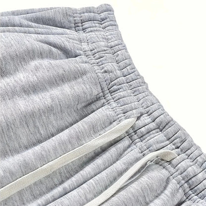 Losvallende en lange joggingbroek