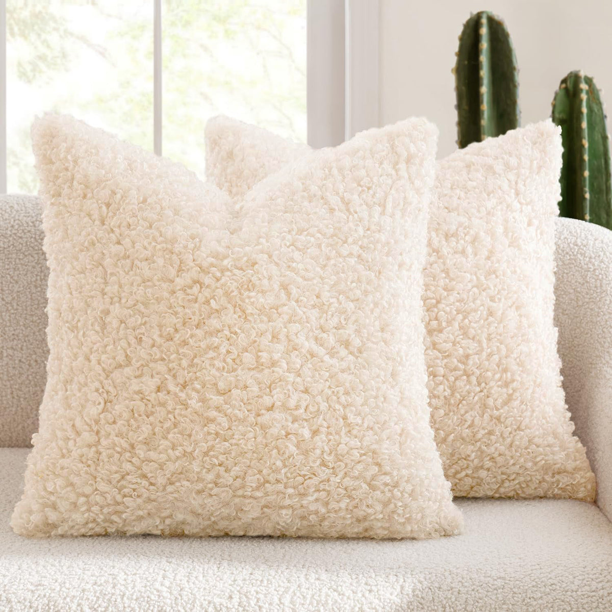 Luxe sierkussenhoes van krullend faux shearling