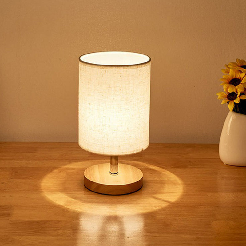 Minimalistische tafellamp van vlas en hout