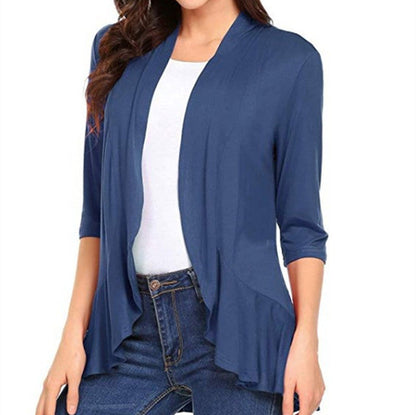 Modieus damesvest met asymmetrische snit en flatterende details