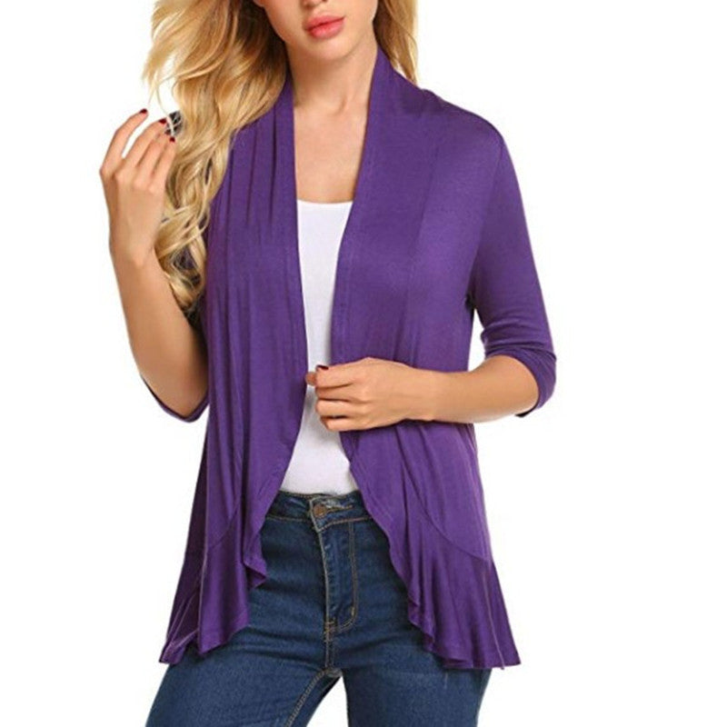 Modieus damesvest met asymmetrische snit en flatterende details