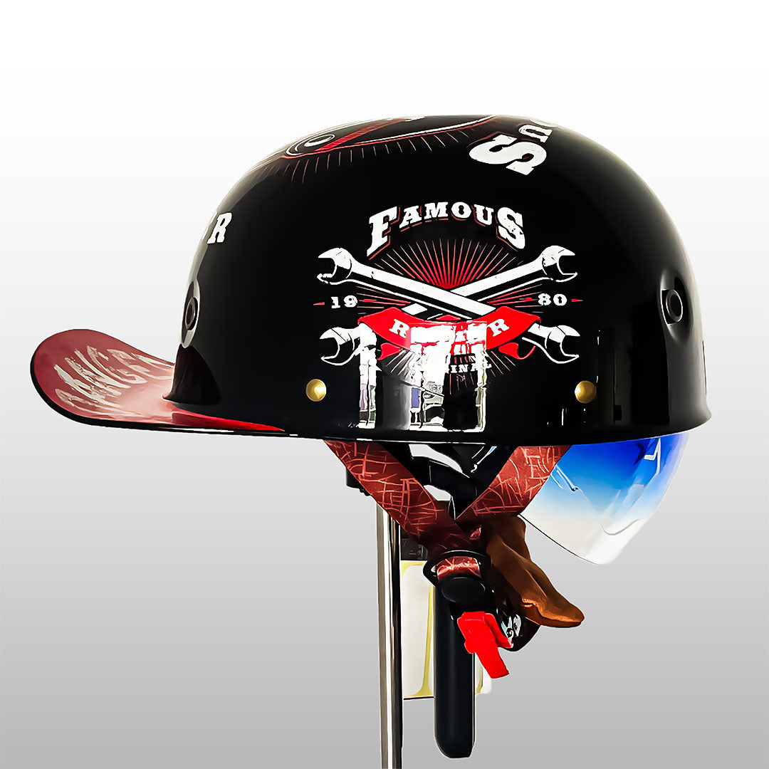 Motorhelm in honkbalpetstijl