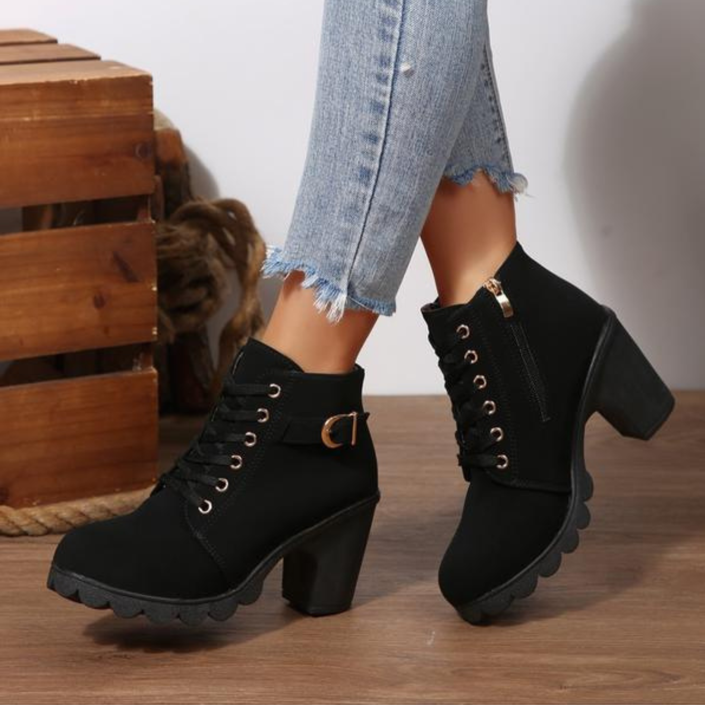 Image of Nicole | Dames Veterschoenen Blokhak Enkellaarsjes