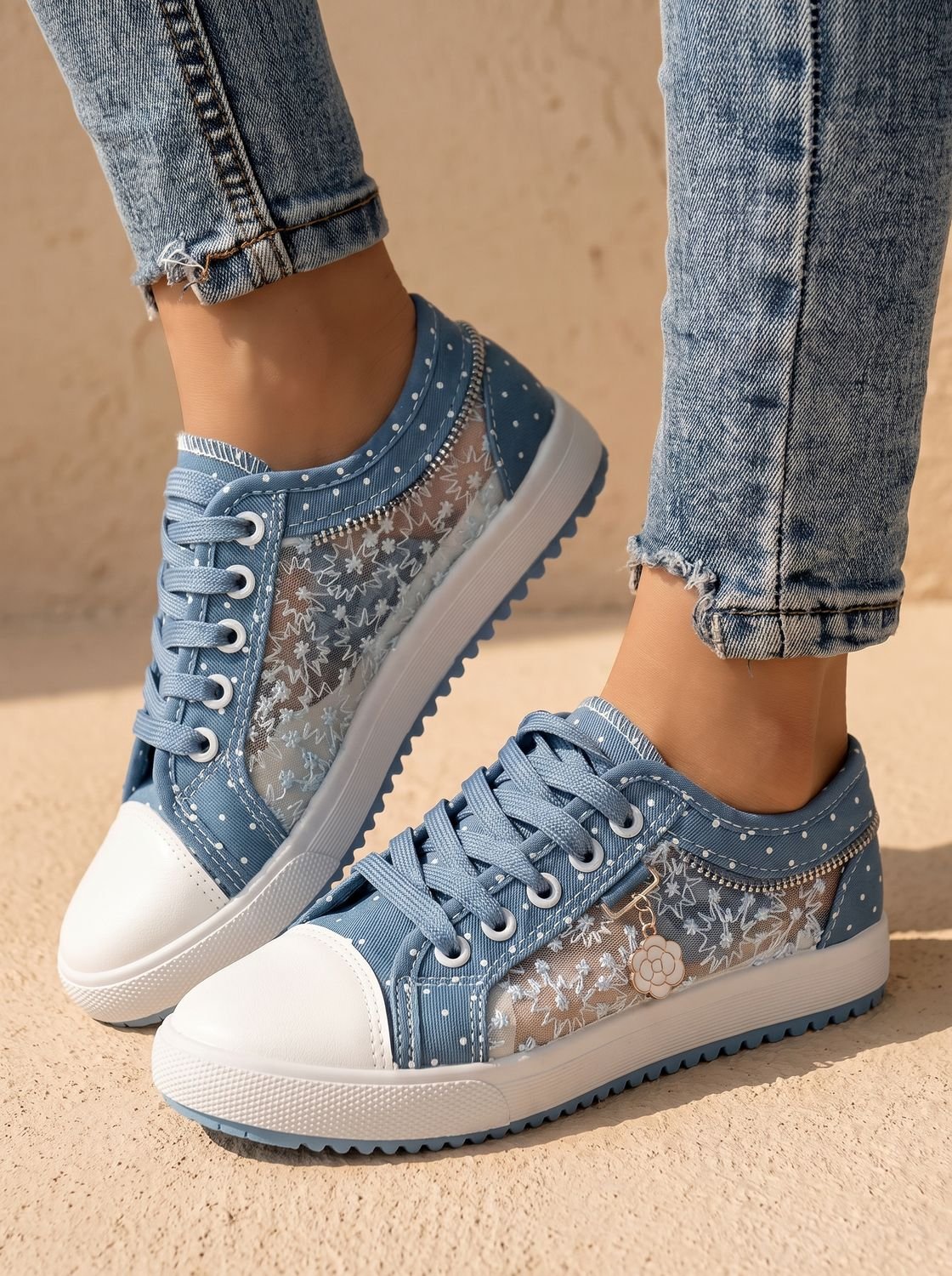 Orthopedische plateau-sneakers met veters en bloemenprint in mesh voor dames