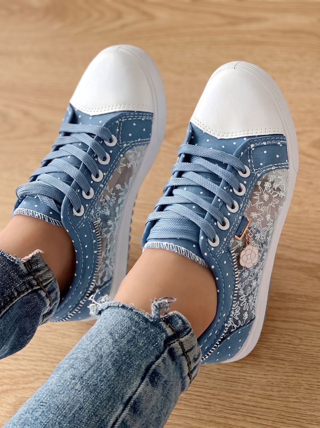 Orthopedische plateau-sneakers met veters en bloemenprint in mesh voor dames