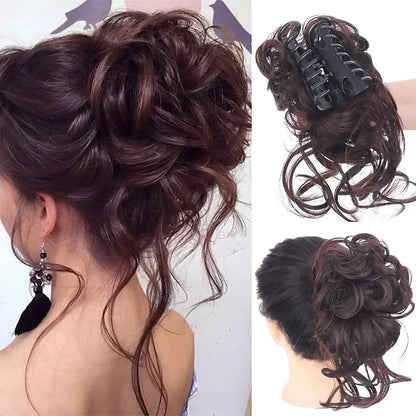 Rommelige knot op klem met volle krullen voor dames