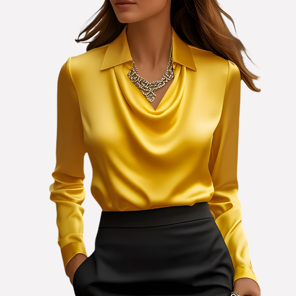 Satijnen damesblouse met watervalhals en lange mouwen
