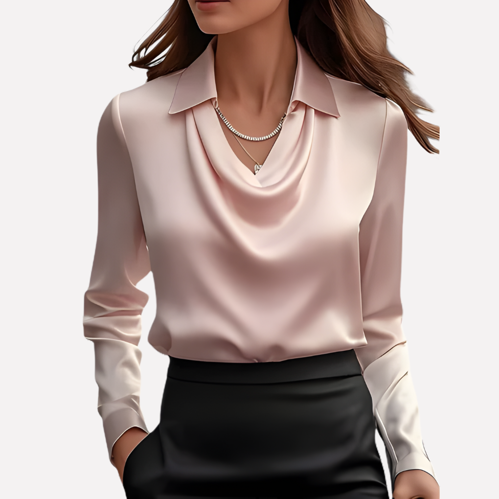 Satijnen damesblouse met watervalhals en lange mouwen
