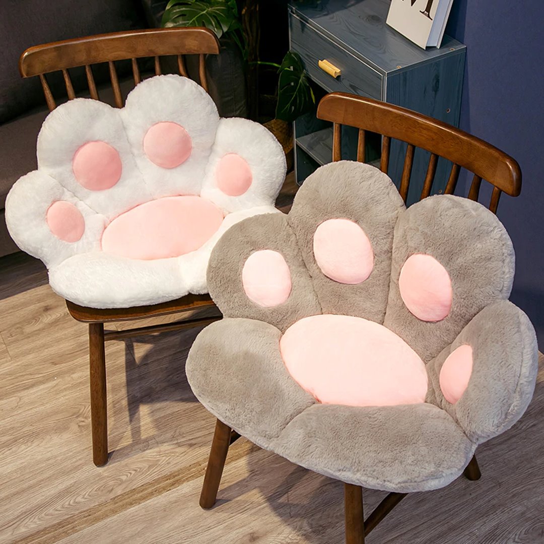 Schattig kawaii zitkussen in pootvorm in pastelkleuren