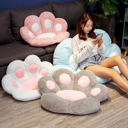 Schattig kawaii zitkussen in pootvorm in pastelkleuren