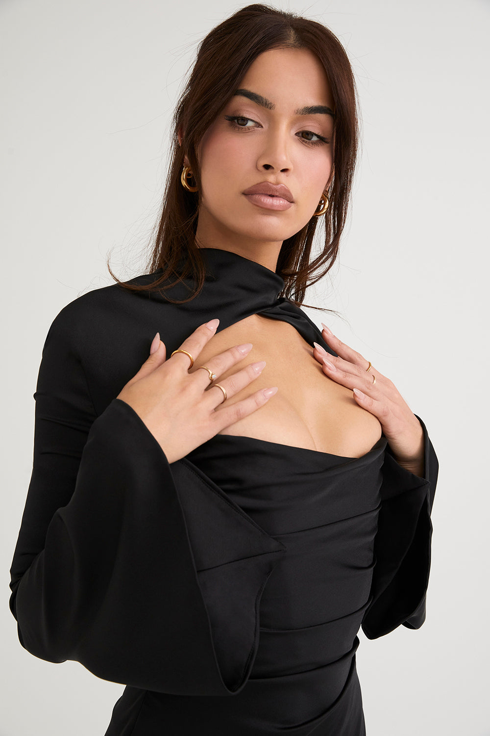 Image of Sharon | Dames Cutout Mini-jurk met Lange Mouwen
